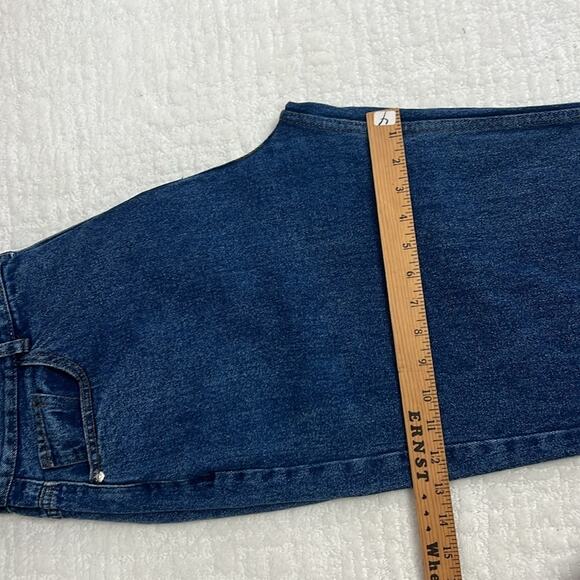 Pretty Little Thing medium wash high waist curvy fit blue jeans 10 - Picture 8 of 10